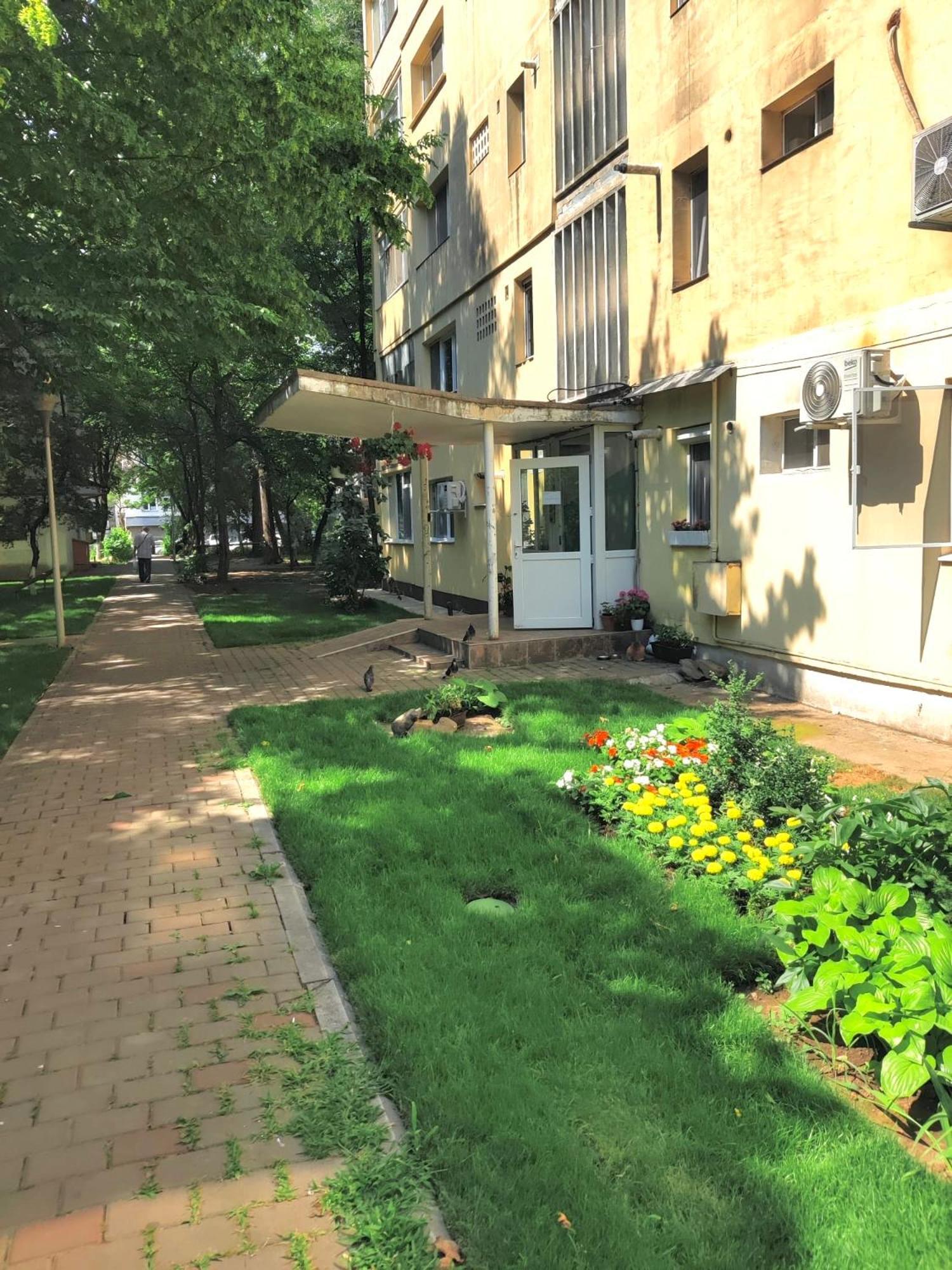 3 Rooms Apartment Airy & Bright Palas Style Iasi Luaran gambar